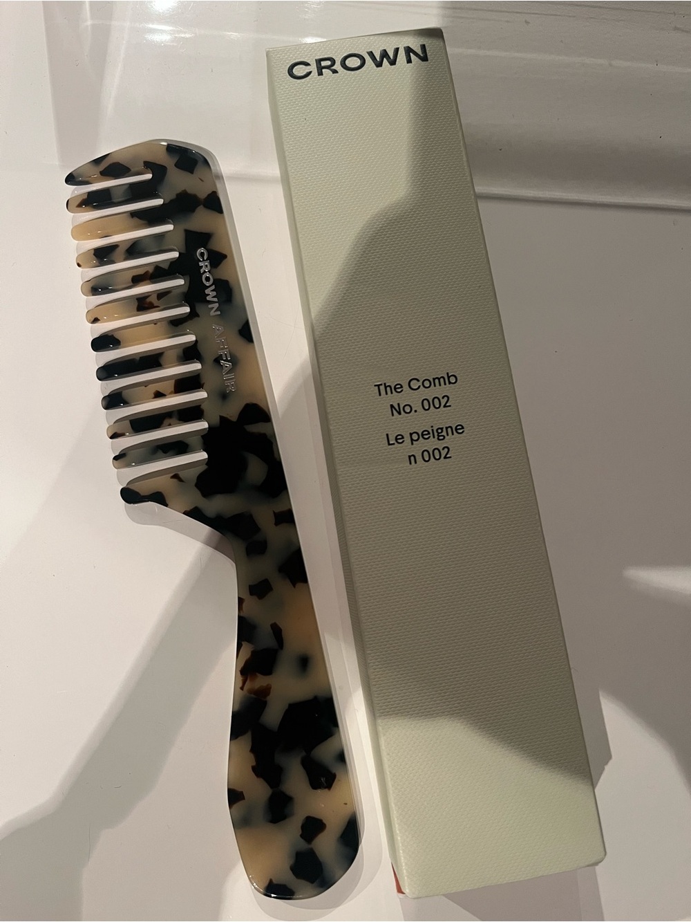 Crown Affair Tortoiseshell Wide-Tooth Hair Comb - The Comb No. 002